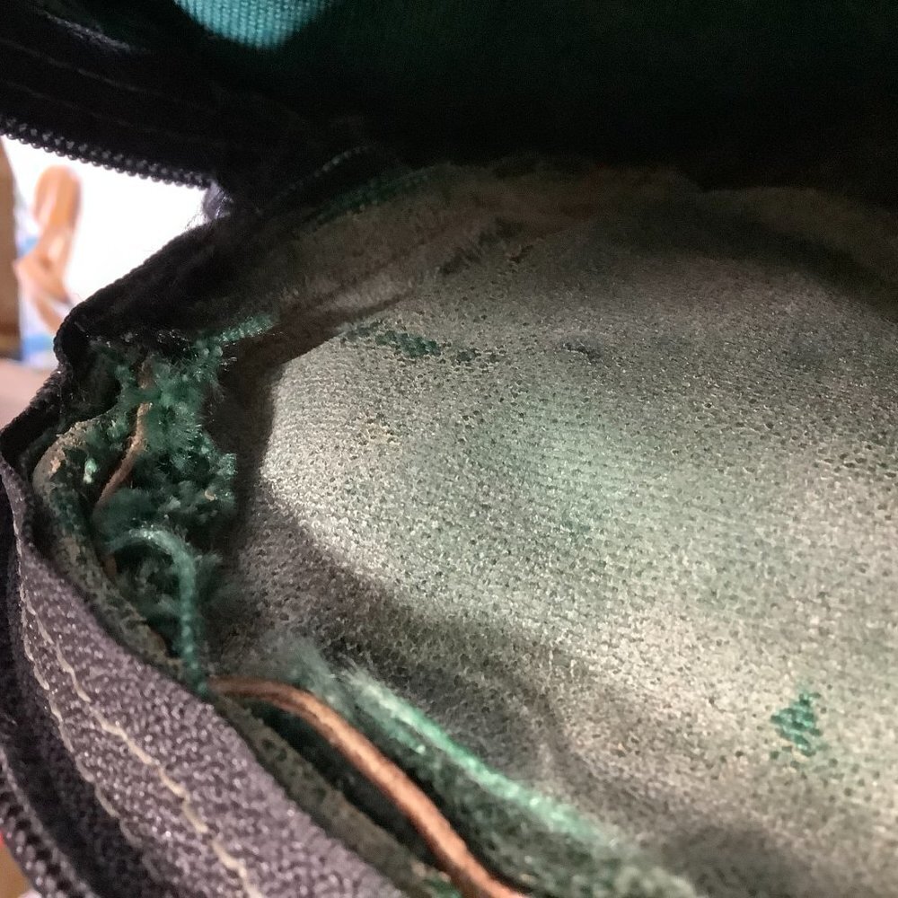 Vintage Wilderness Experience Duffle Bag Green 20" x 12" - Picture 14 of 16